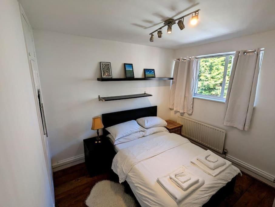 Charming 2-Bed Garden Flat Leilighet London Eksteriør bilde