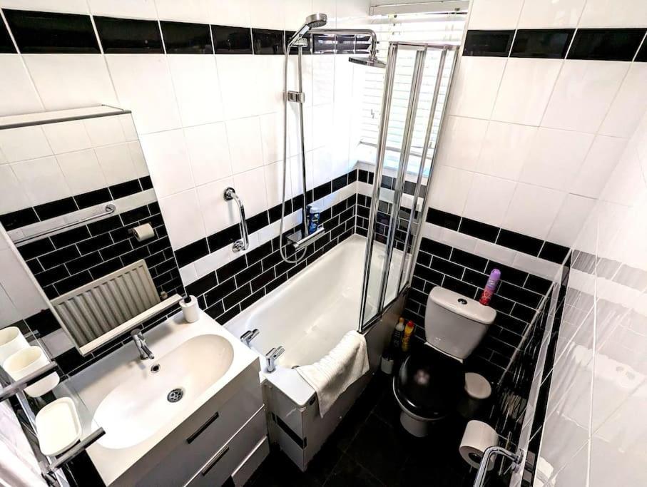 Charming 2-Bed Garden Flat Leilighet London Eksteriør bilde