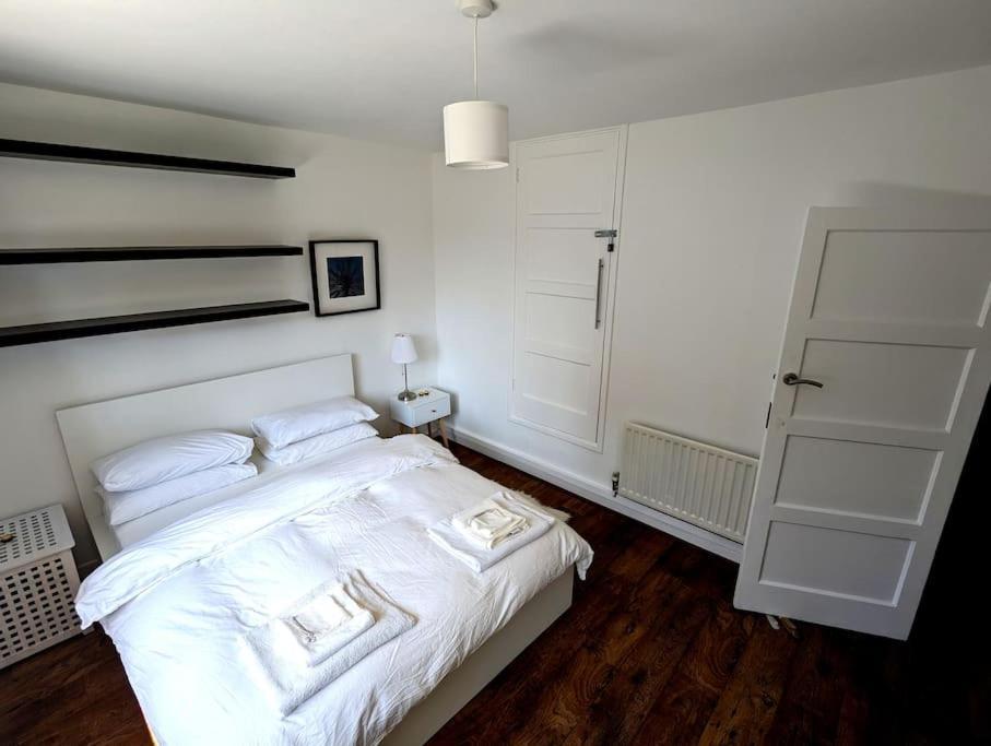Charming 2-Bed Garden Flat Leilighet London Eksteriør bilde