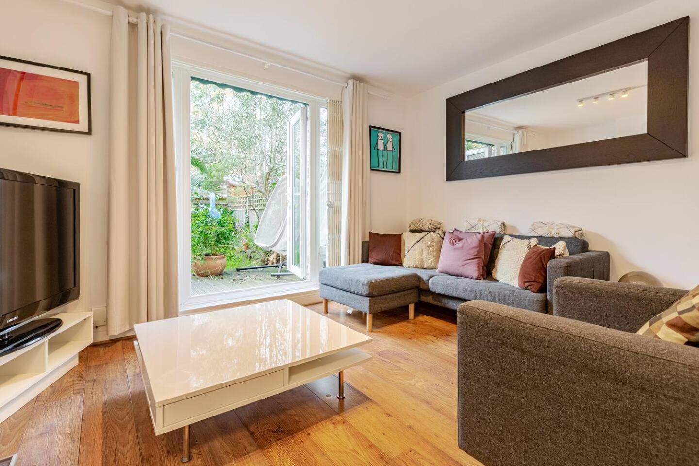 Charming 2-Bed Garden Flat Leilighet London Eksteriør bilde
