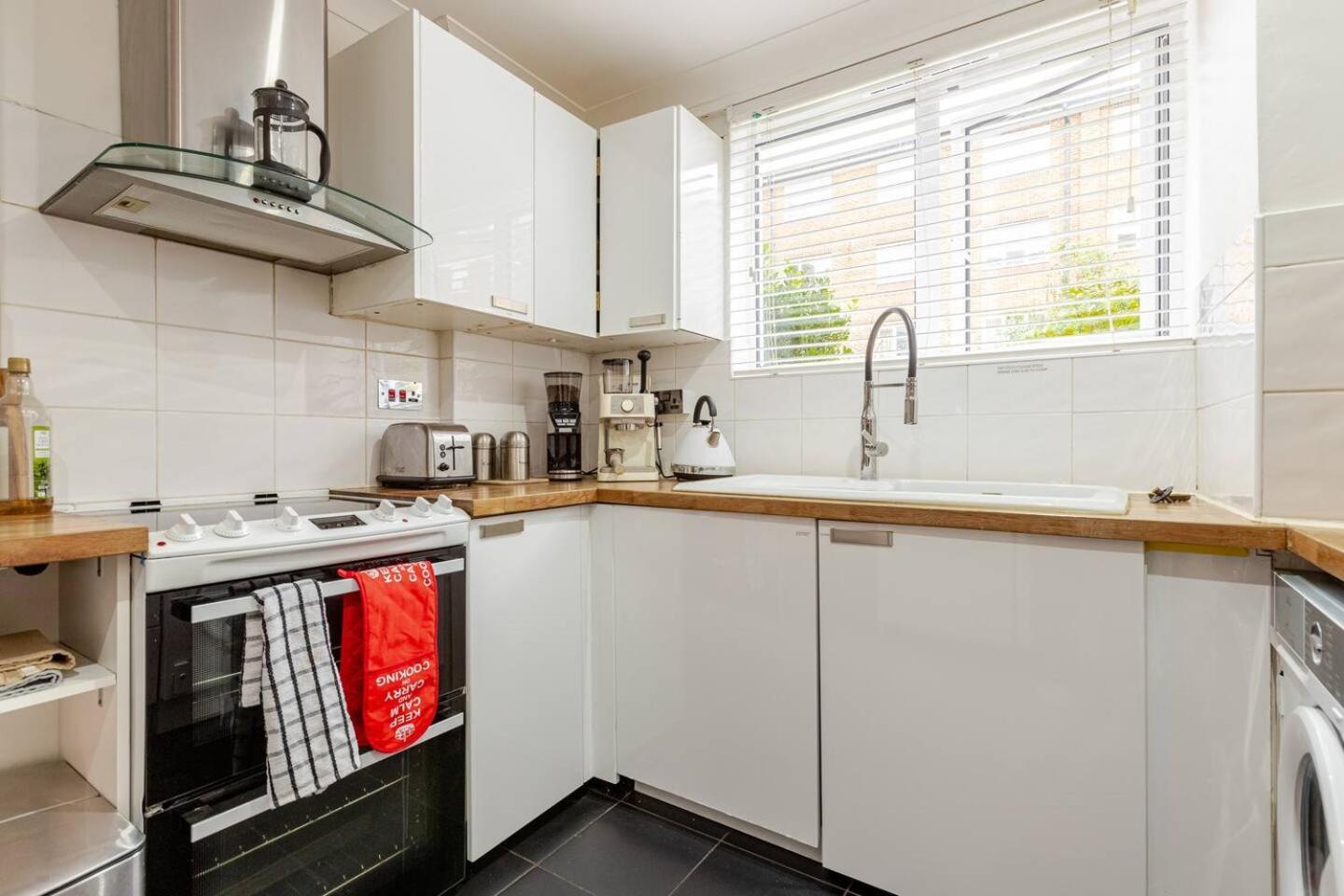 Charming 2-Bed Garden Flat Leilighet London Eksteriør bilde